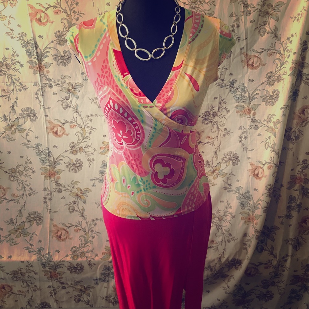 Multi-color top